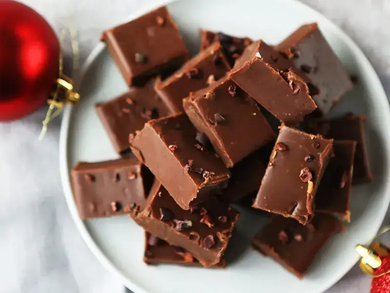 Tummasuklaa fudge